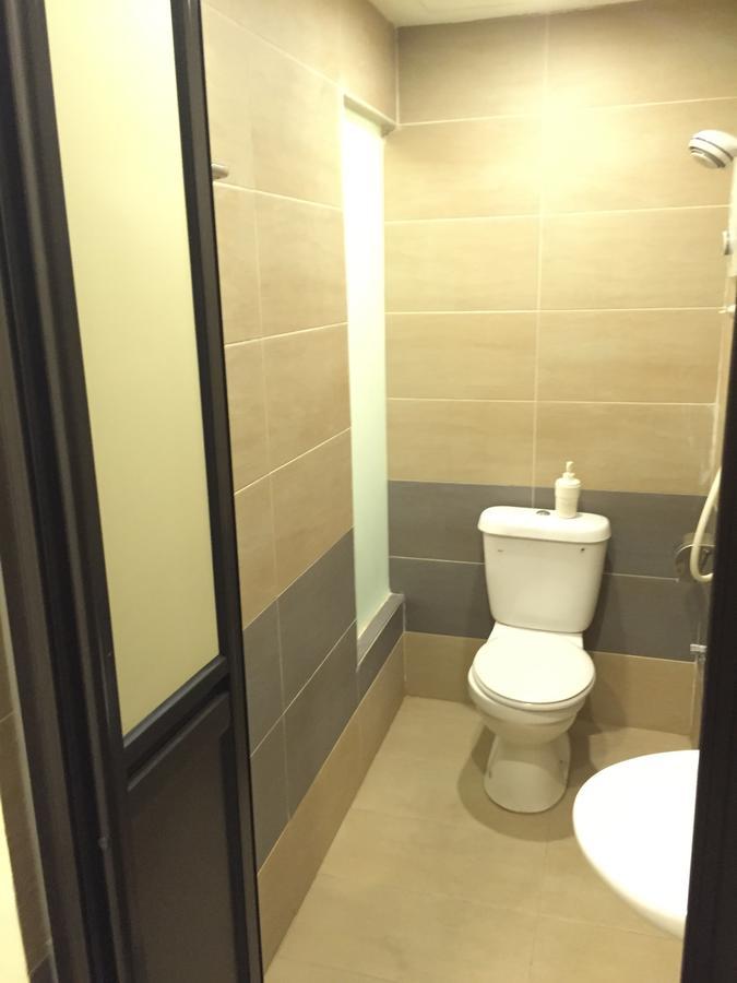 Desa House Hotel Kepong Exterior photo