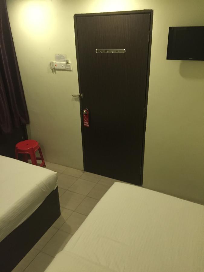 Desa House Hotel Kepong Exterior photo