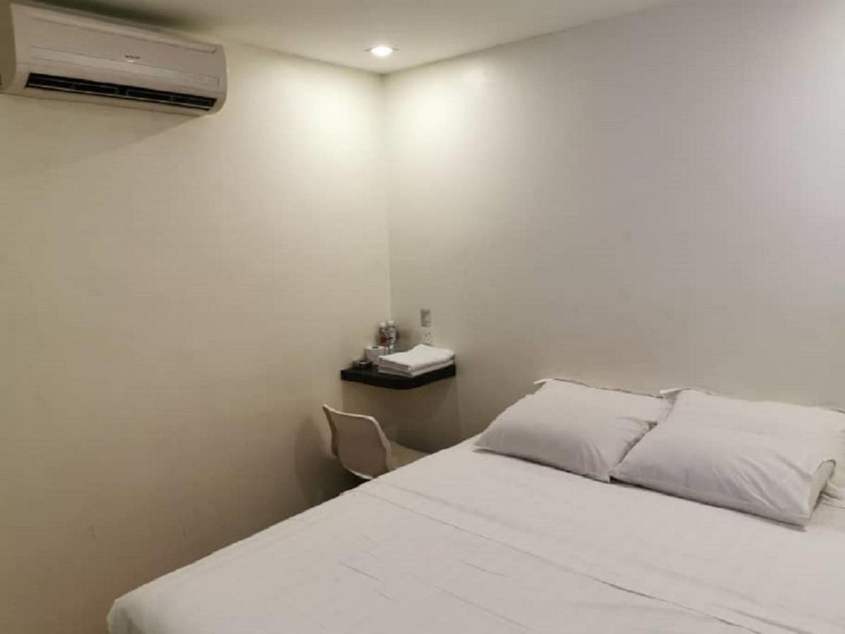 Desa House Hotel Kepong Exterior photo